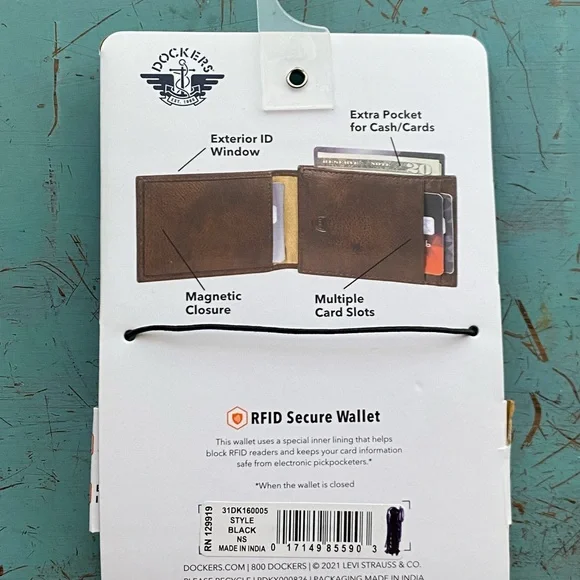 Dockers Men’s Wallet Card Case Leather Black Magnetic RFID Secure NEW - Picture 7 of 7